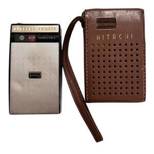 Hitachi 6 Transistor Radio w/ Leather case TH-627R